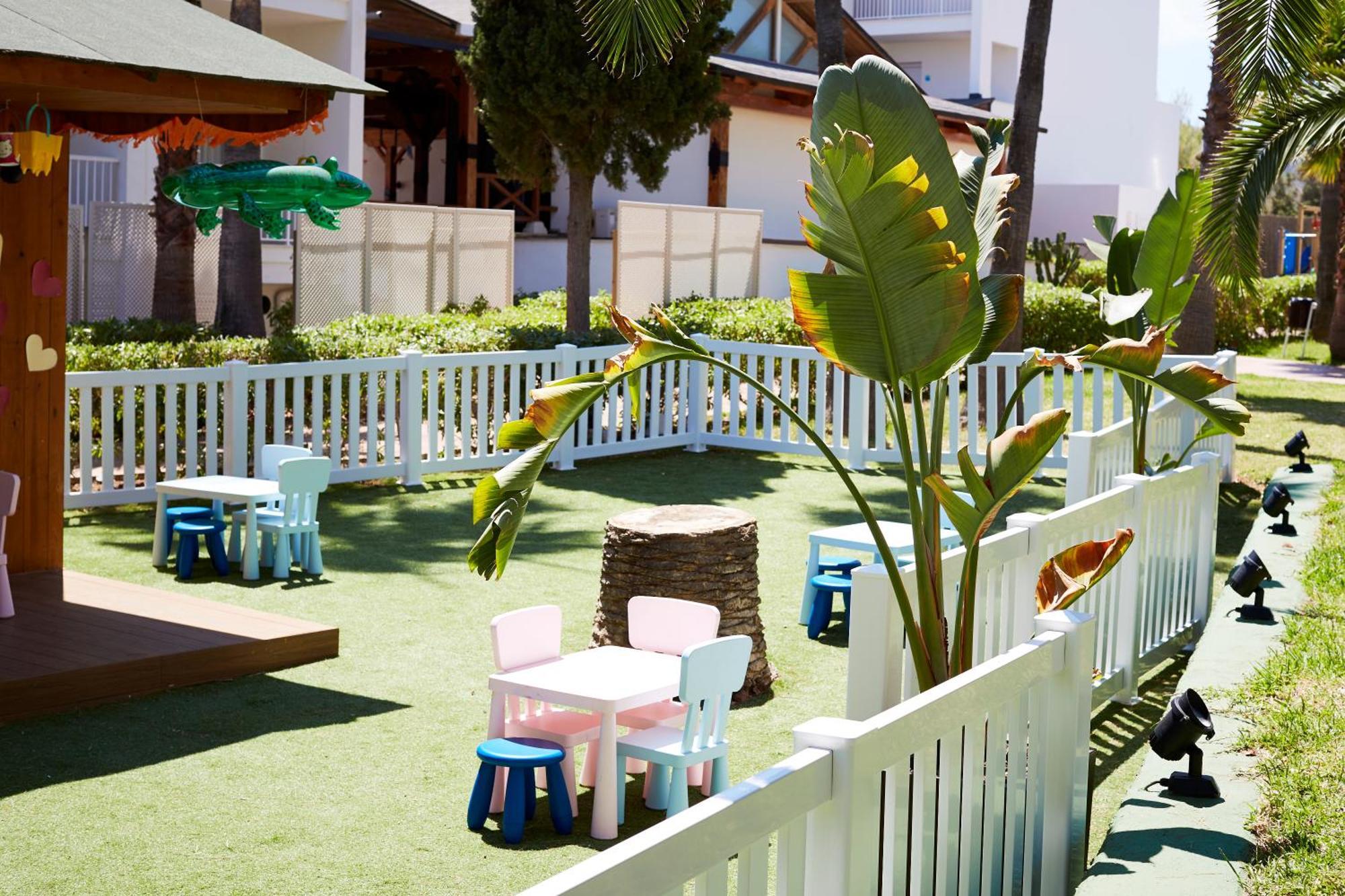 Hotel Vibra Cala Tarida-3Sup Cala Tarida  Exterior photo