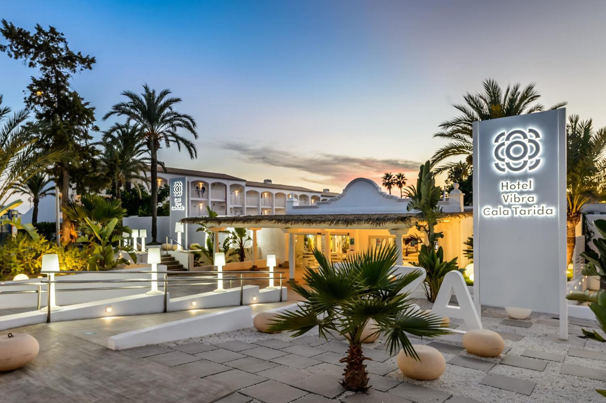 Hotel Vibra Cala Tarida-3Sup Cala Tarida  Exterior photo