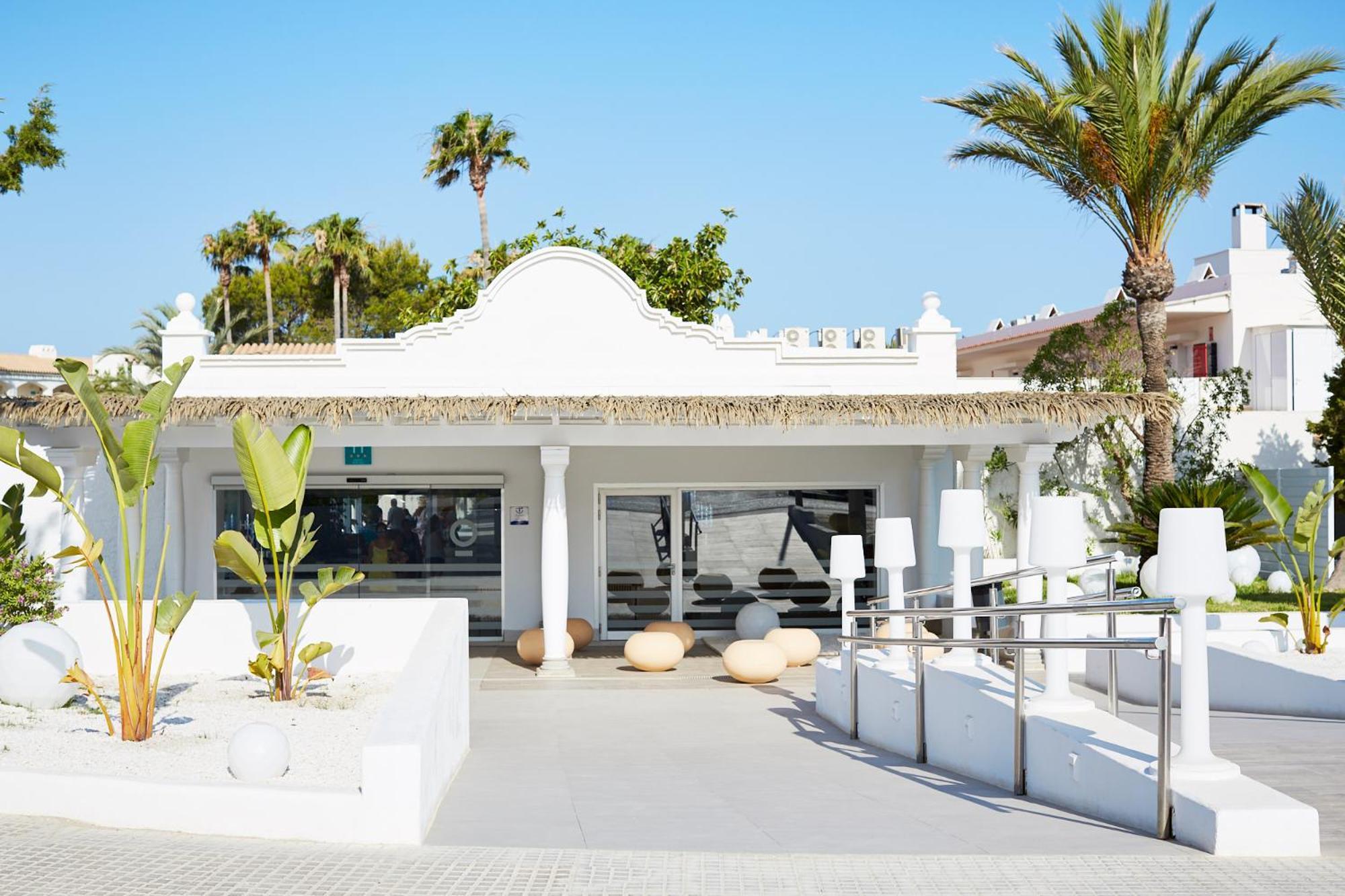 Hotel Vibra Cala Tarida-3Sup Cala Tarida  Exterior photo